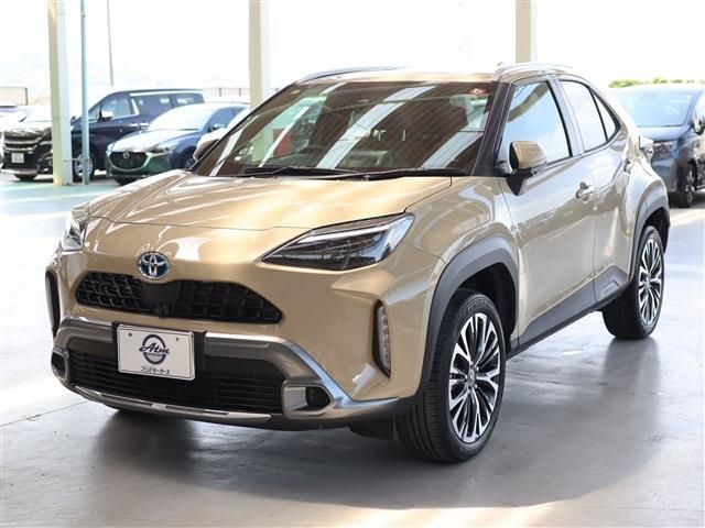 TOYOTA / YARIS CROSS HYBRID