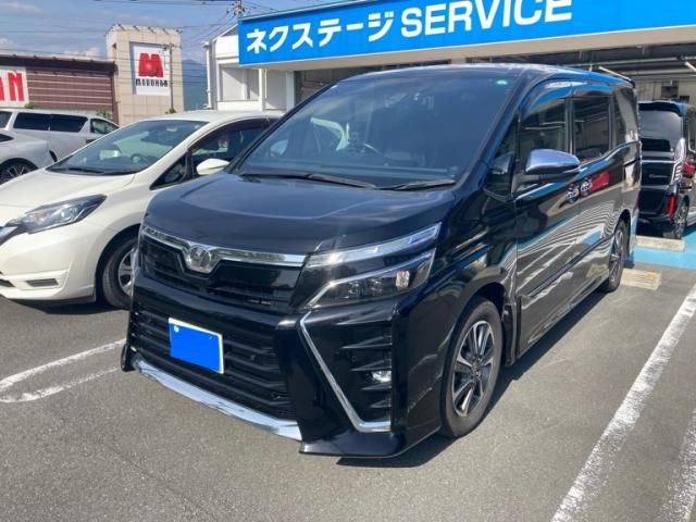 TOYOTA / VOXY
