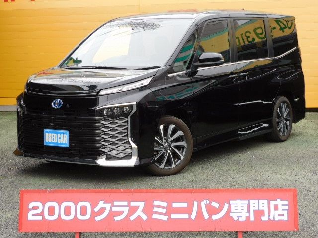 TOYOTA / VOXY HYBRID
