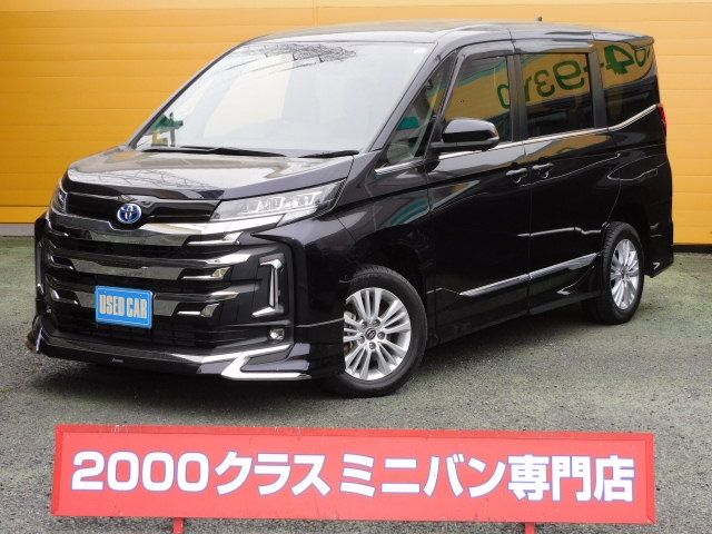 TOYOTA / NOAH HYBRID 4WD