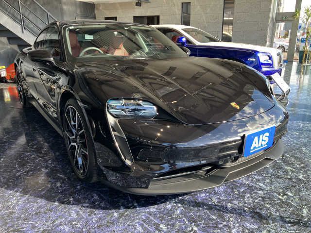PORSCHE / PORSCHE Taycan