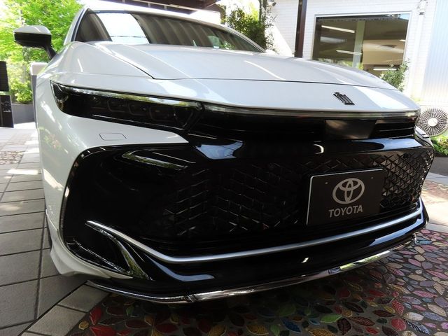 TOYOTA / CROWN CROSSOVER