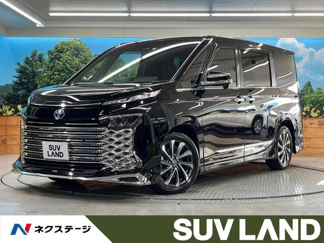 TOYOTA / VOXY HYBRID