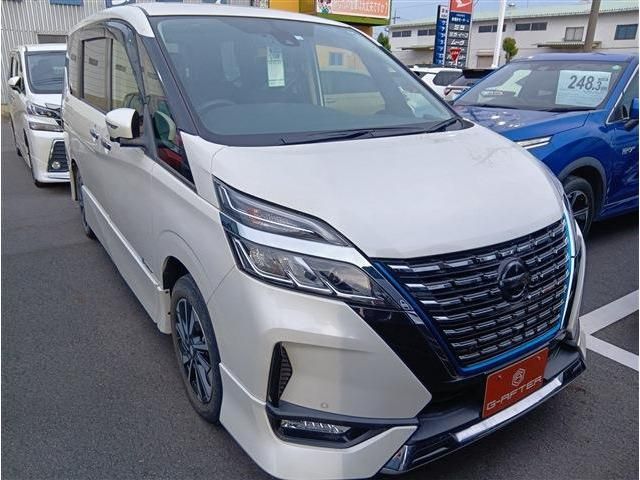 NISSAN / SERENA  WG