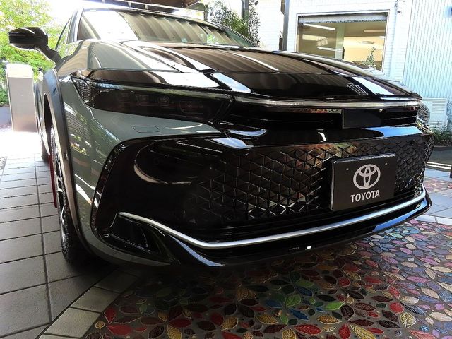 TOYOTA / CROWN CROSSOVER