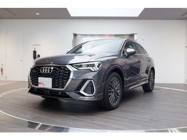 AUDI / AUDI Q3 SPORTBACK