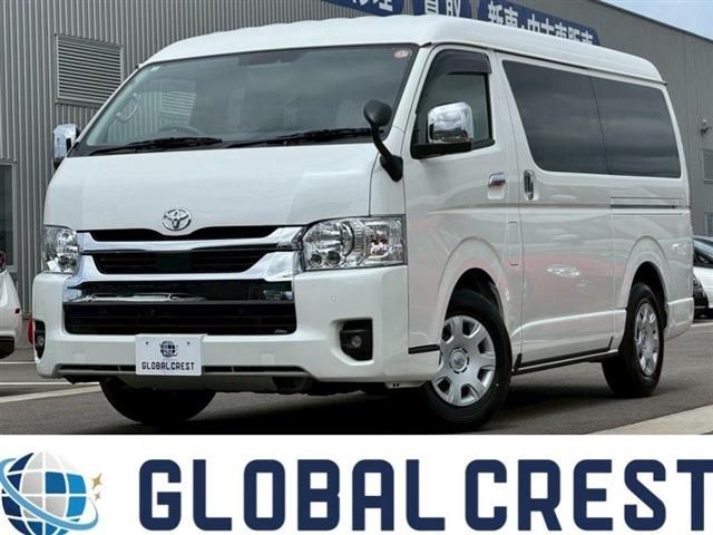 TOYOTA / HIACE wagon