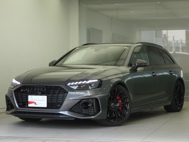 AUDI / AUDI RS4 AVANT