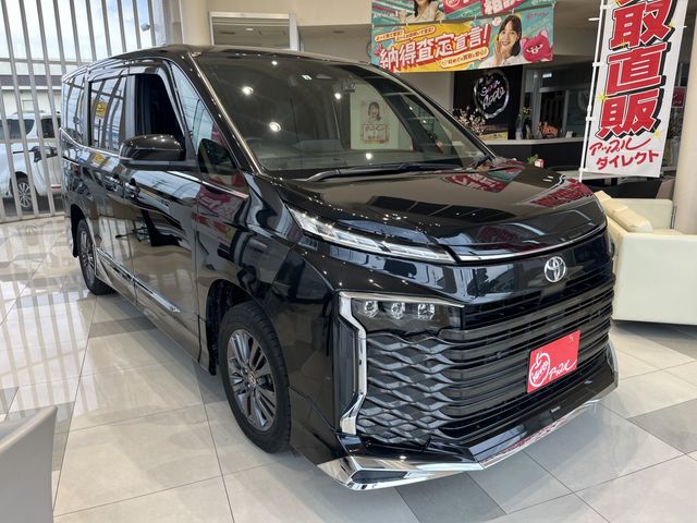 TOYOTA / VOXY 4WD