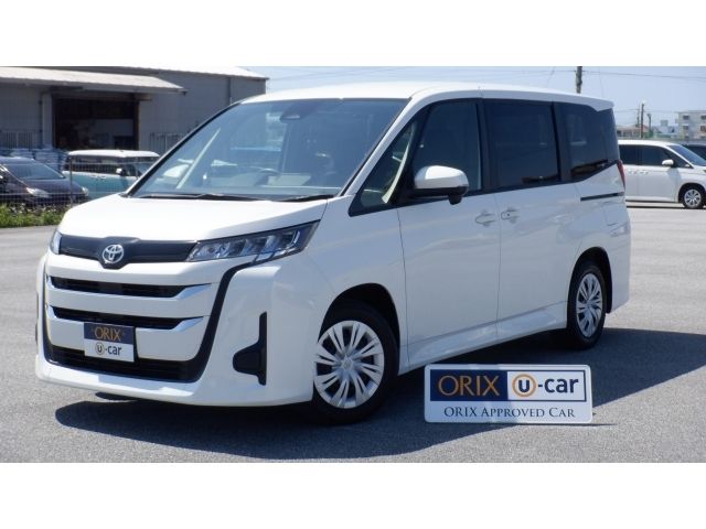 TOYOTA / NOAH
