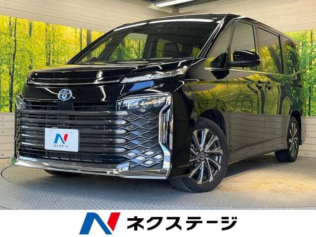 TOYOTA / VOXY HYBRID