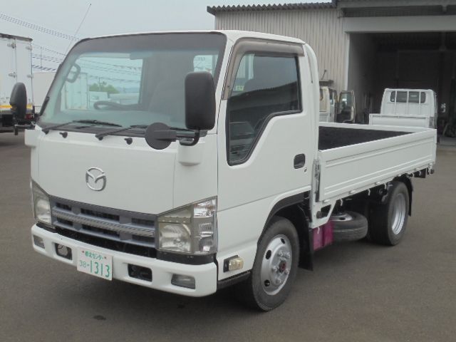 MAZDA / TITAN