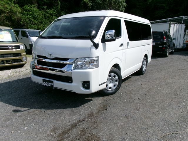 TOYOTA / HIACE wagon