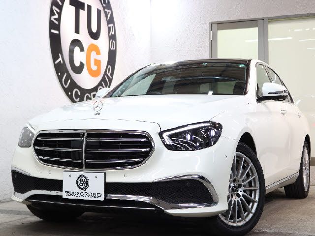 MERCEDES BENZ / MERCEDES BENZ E class sedan