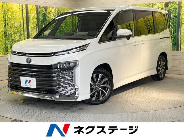 TOYOTA / VOXY