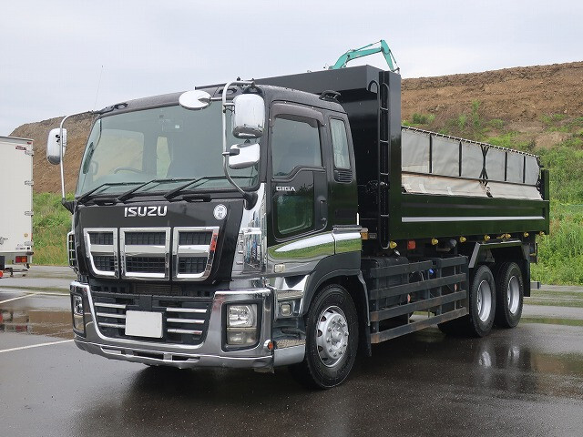 Isuzu / GIGA