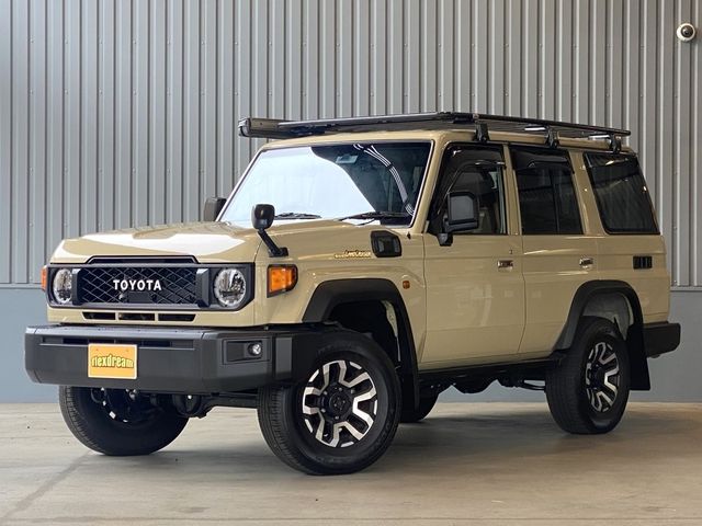 TOYOTA / LANDCRUISER 70