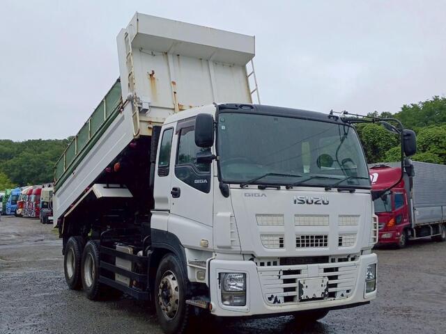 Isuzu / GIGA