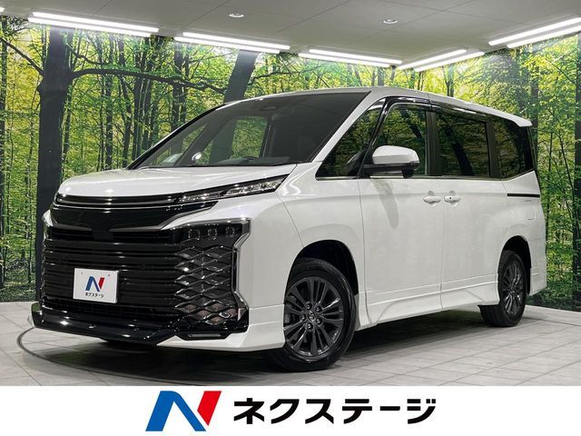 TOYOTA / VOXY 4WD