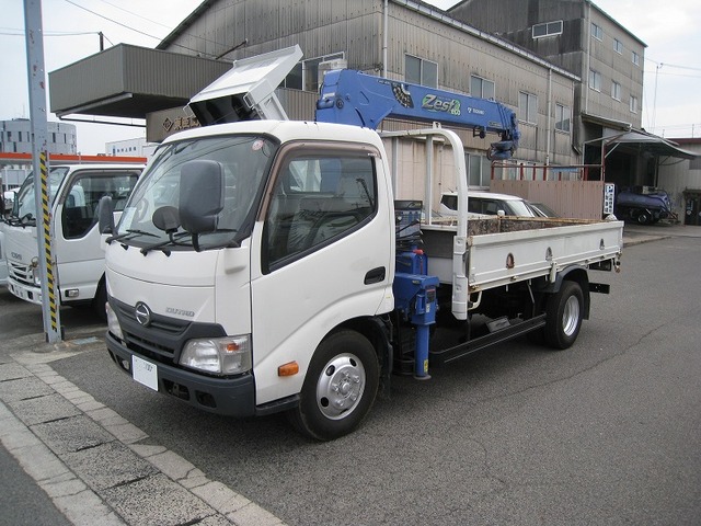 Hino / DUTRO