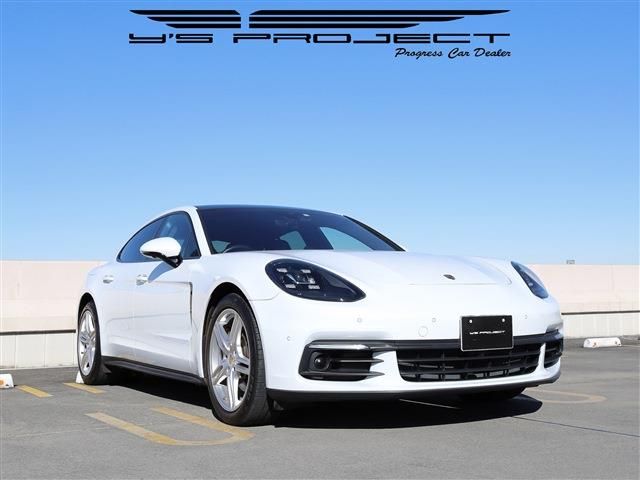 PORSCHE / PORSCHE PANAMERA