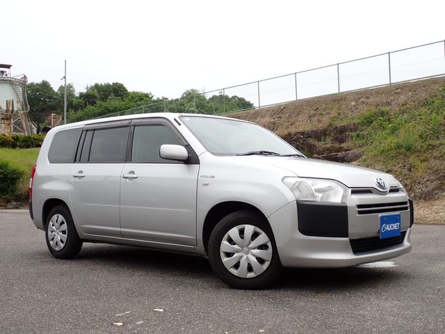 TOYOTA / PROBOX van HYBRID