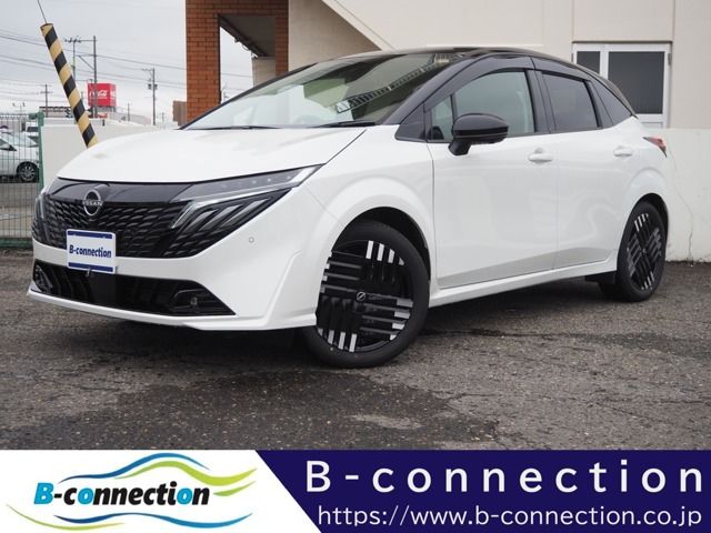 NISSAN / AURA