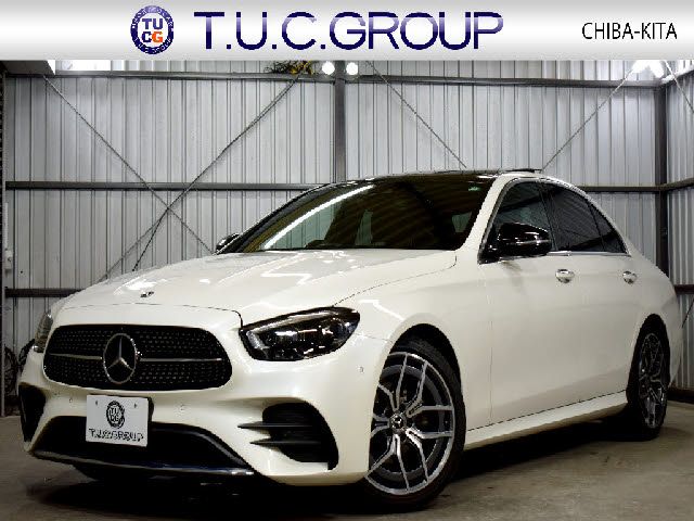 MERCEDES BENZ / MERCEDES BENZ E class sedan