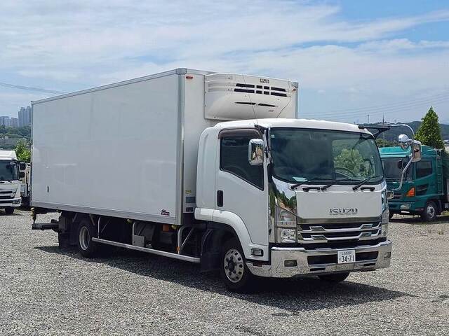 Isuzu / FORWARD
