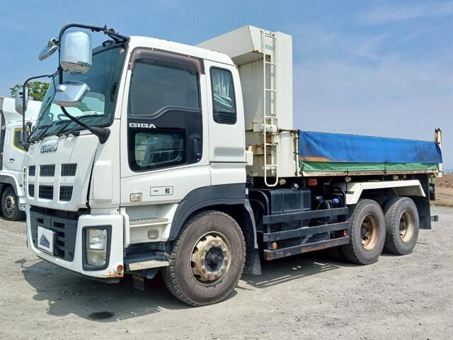 Isuzu / GIGA