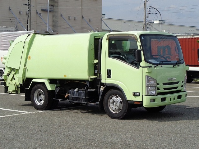 Isuzu / ELF