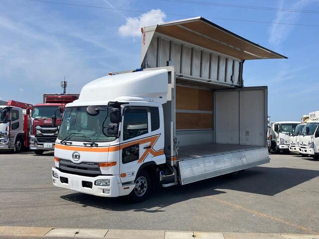UD Trucks / CONDOR