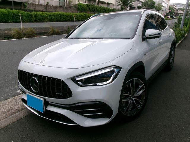 MERCEDES BENZ / MERCEDES AMG GLA class