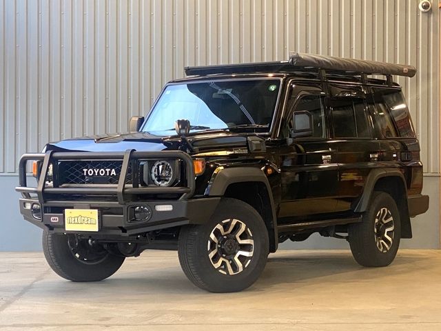 TOYOTA / LANDCRUISER 70