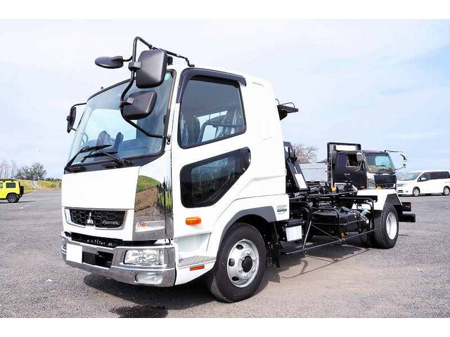Japanese used car Ref# 1327789 Mitsubishi / FIGHTER