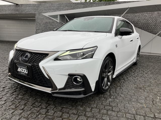 TOYOTA / LEXUS CT200h