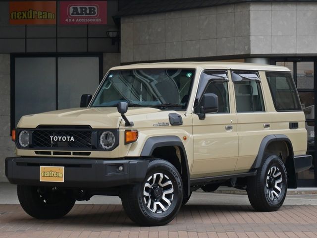 TOYOTA / LANDCRUISER 70