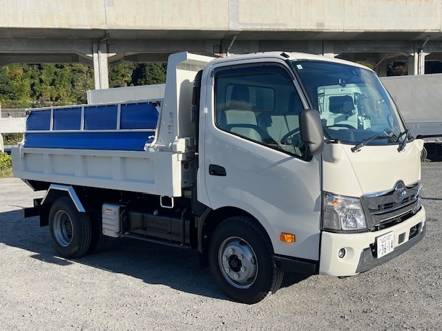 Hino / DUTRO