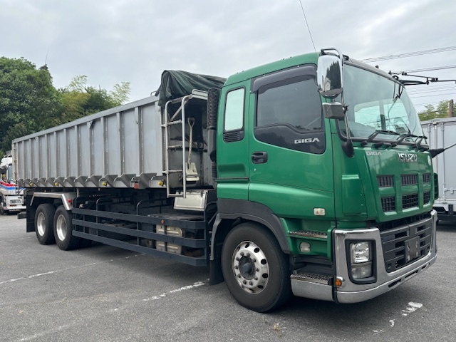 Isuzu / GIGA