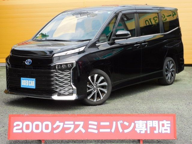 TOYOTA / VOXY HYBRID