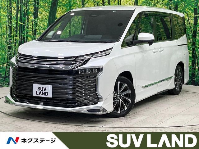 TOYOTA / VOXY HYBRID