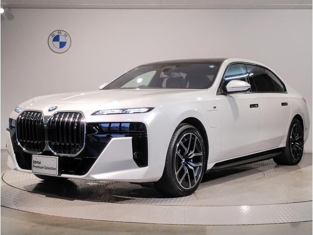 BMW / BMW i7