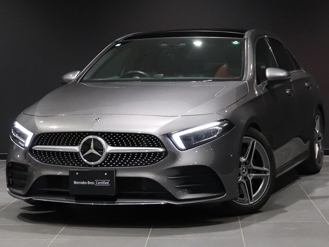 MERCEDES BENZ / MERCEDES BENZ A class sedan