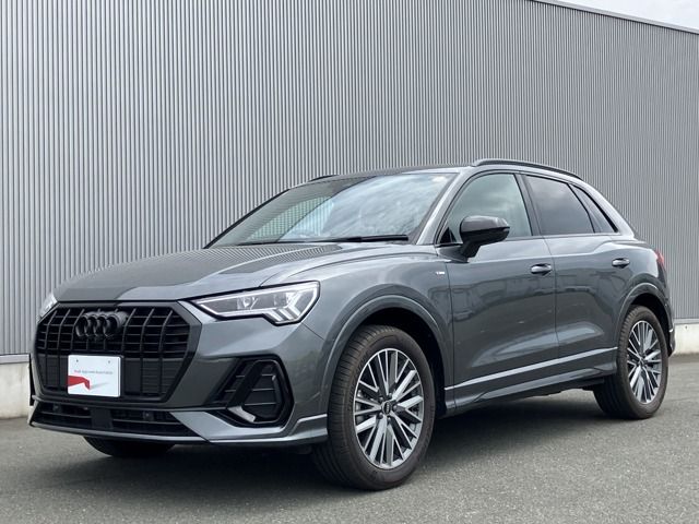 AUDI / AUDI Q3