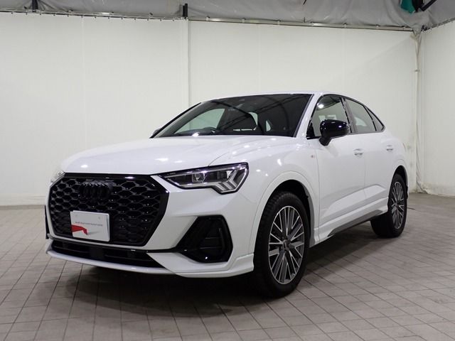 AUDI / AUDI Q3 SPORTBACK