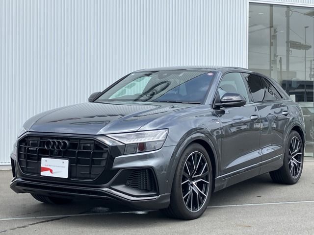 AUDI / AUDI Q8