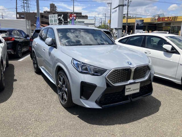 BMW / BMW iX2
