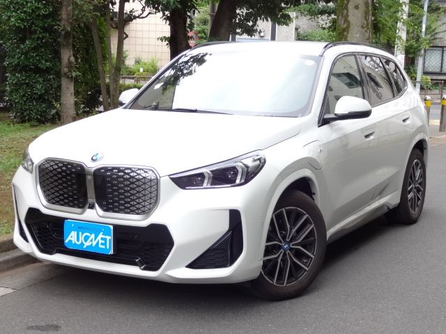 BMW / BMW iX1