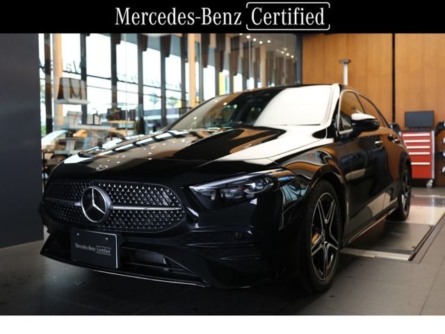 MERCEDES BENZ / MERCEDES BENZ A class sedan