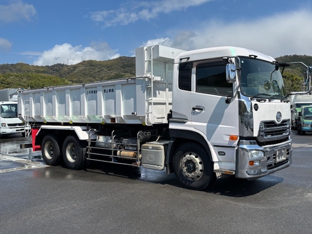UD Trucks / QUON
